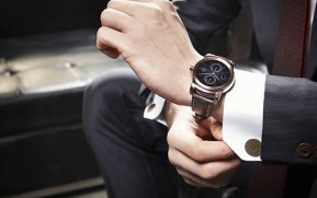 cách đeo đồng hồ nam đúng cách